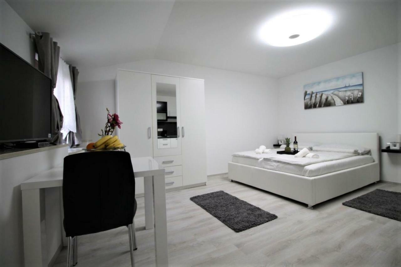Arbel Apartments Porec Luaran gambar