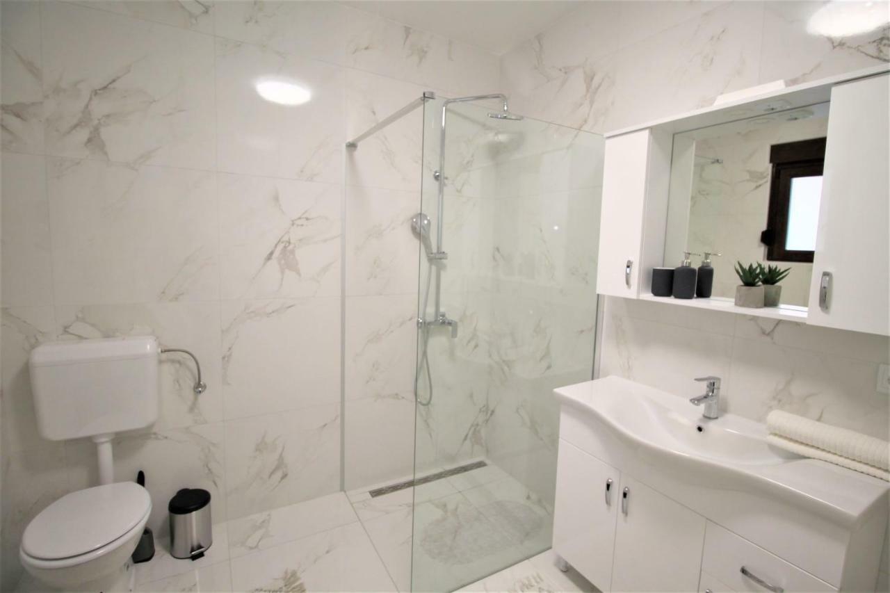 Arbel Apartments Porec Luaran gambar
