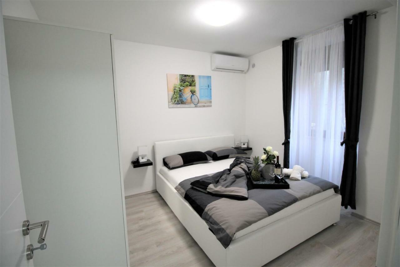 Arbel Apartments Porec Luaran gambar