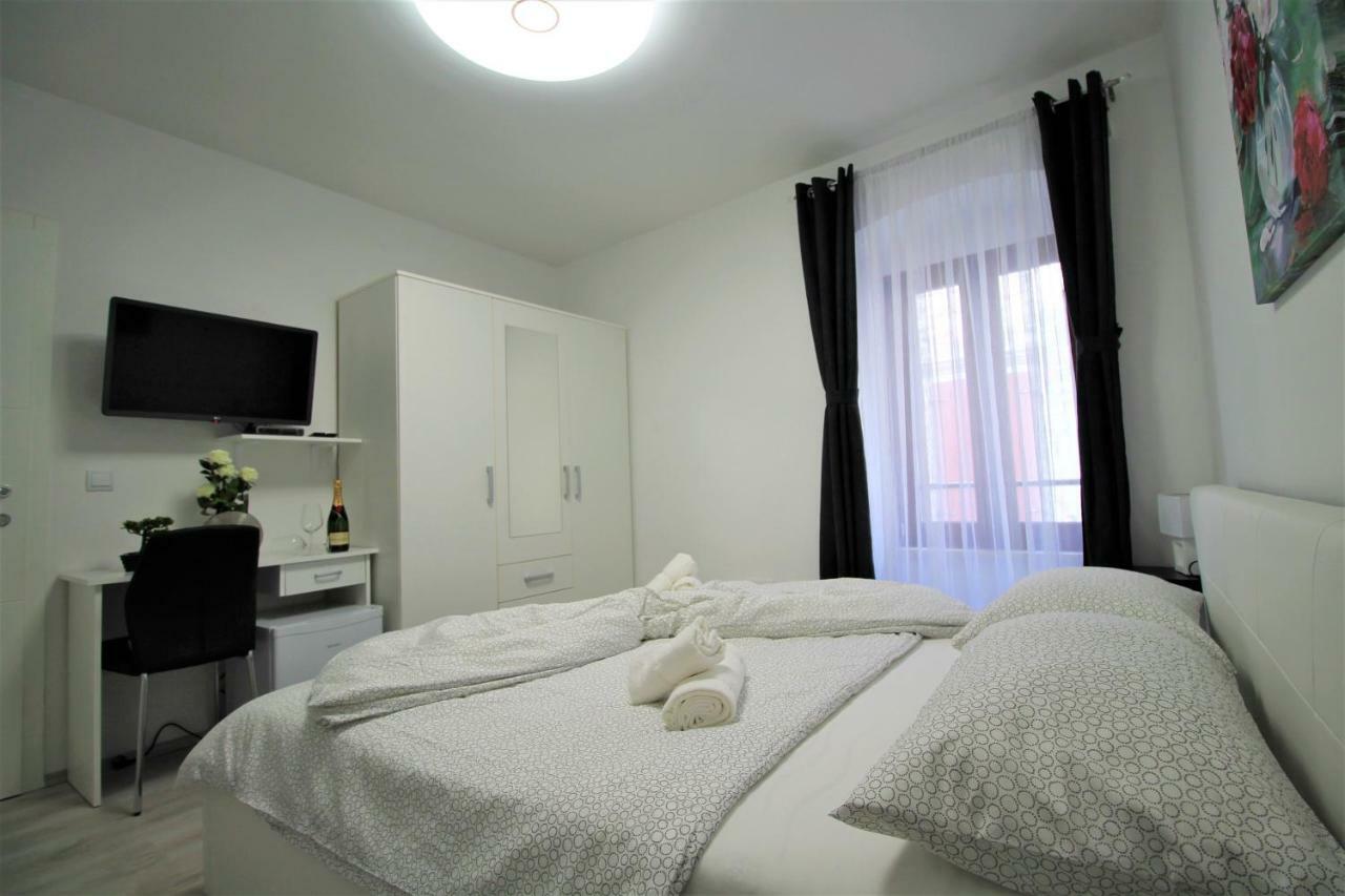 Arbel Apartments Porec Luaran gambar