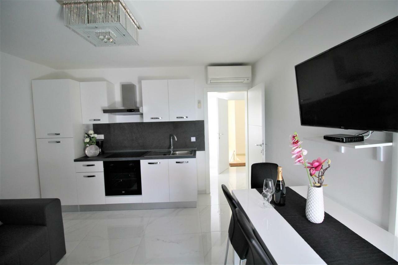 Arbel Apartments Porec Luaran gambar